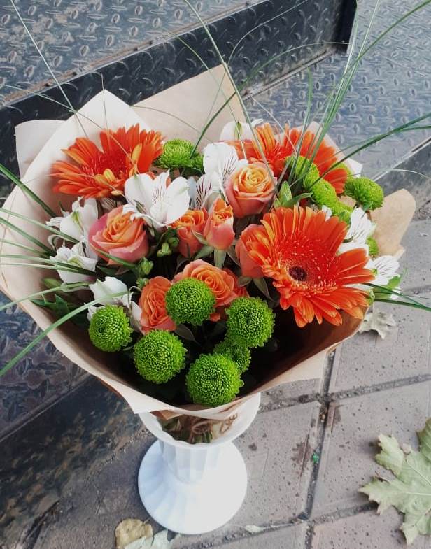 Букет цветов из: Герберы, Хризантемы, Альстромерии и Розы в Евсино