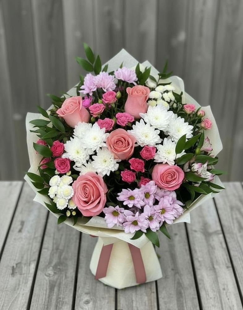 Букет цветов из: Альстромерии, Гвоздики, Розы и Хризантемы в Евсино