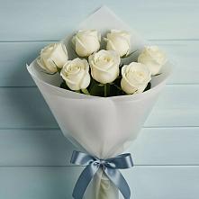Букет 7 Белых роз Эдлесс Лав в Евсино