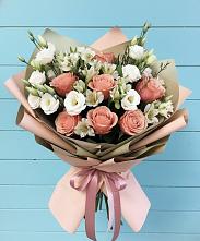 Букет цветов из:  Розы, Альстромерии и Лизиантусы в Евсино