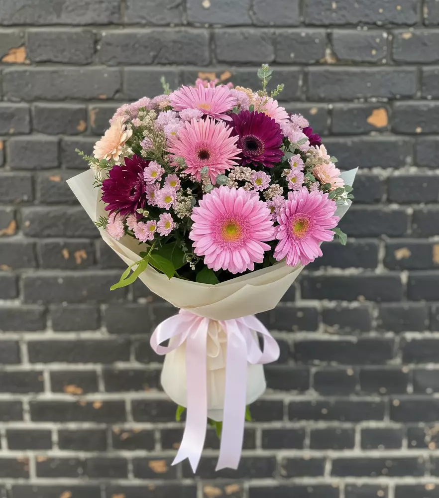 Букет цветов из: Герберы и Хризантемы в Евсино