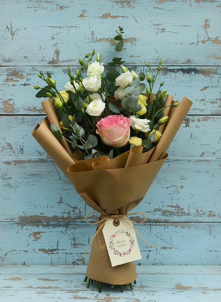 Букет цветов из: Розы и Лизиантусы в Евсино