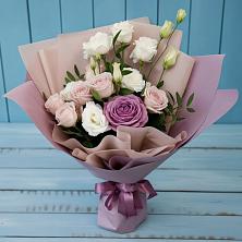 Букет цветов из:  Розы и Лизиантусы в Евсино