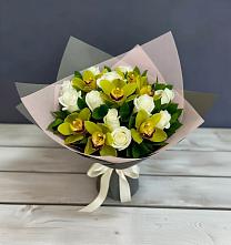 Букет цветов из:  Орхидеи и Розы в Евсино