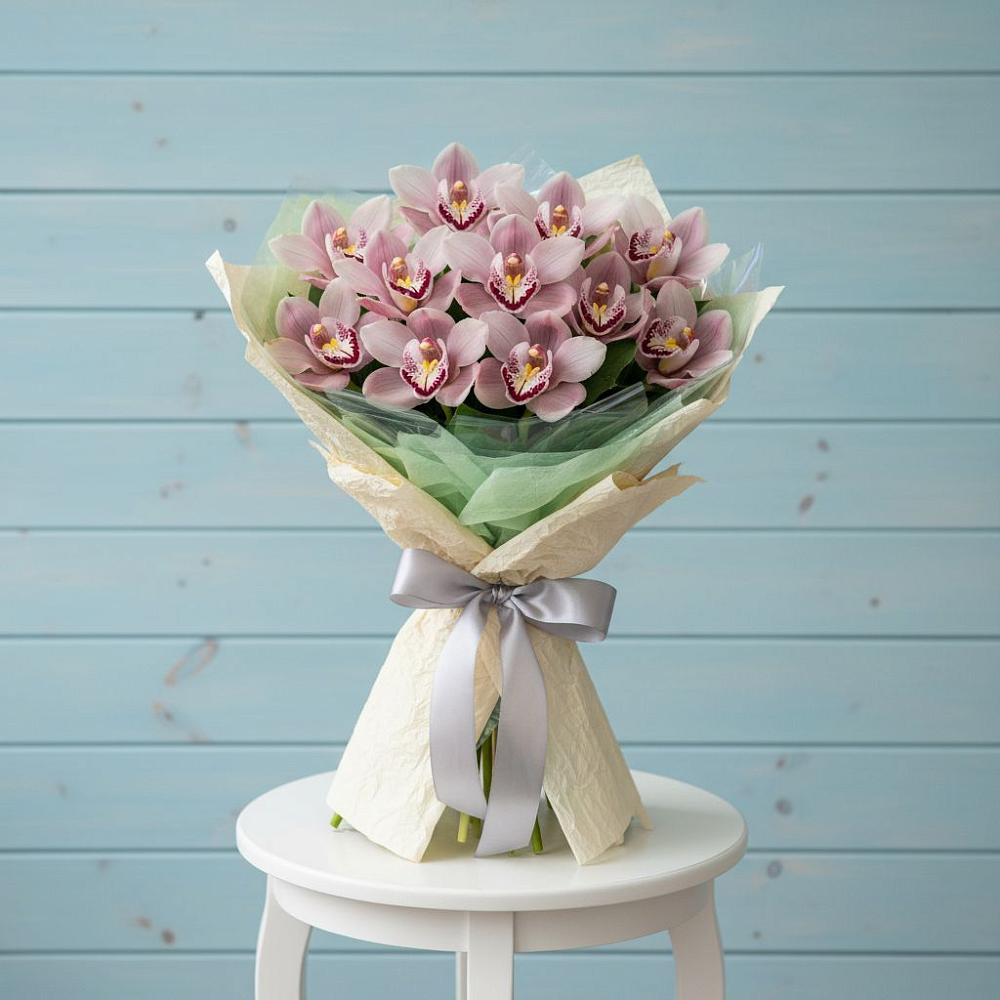 Букет цветов из: Орхидеи и Розы в Евсино