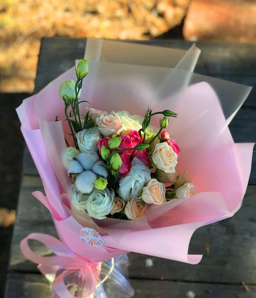 Букет цветов из: Розы и Лизиантусы в Евсино