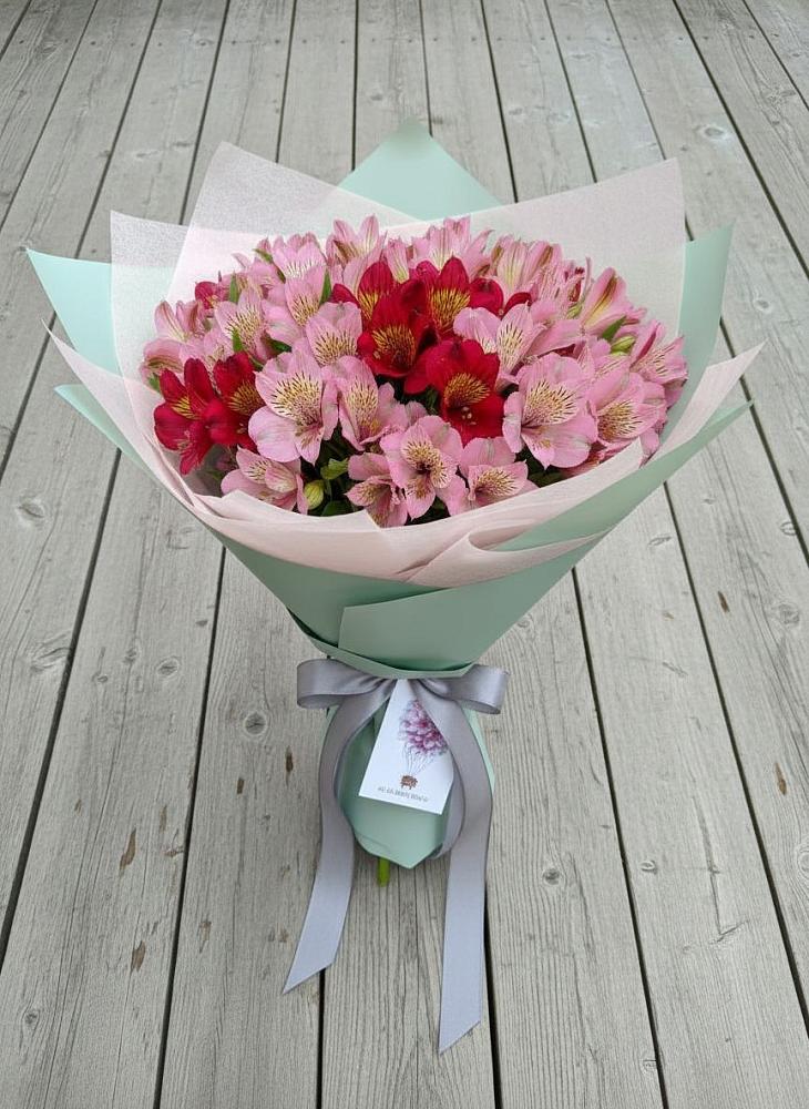 Букет цветов из: Альстромерии в Евсино