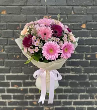 Букет цветов из:  Герберы и Хризантемы в Евсино
