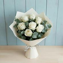 Букет Белые розы в Эвкалипте в Евсино