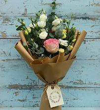 Букет цветов из:  Розы и Лизиантусы в Евсино