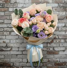 Букет цветов из:  Розы, Лизиантусы и Гвоздики #REPLACE_PRED# Евсино
